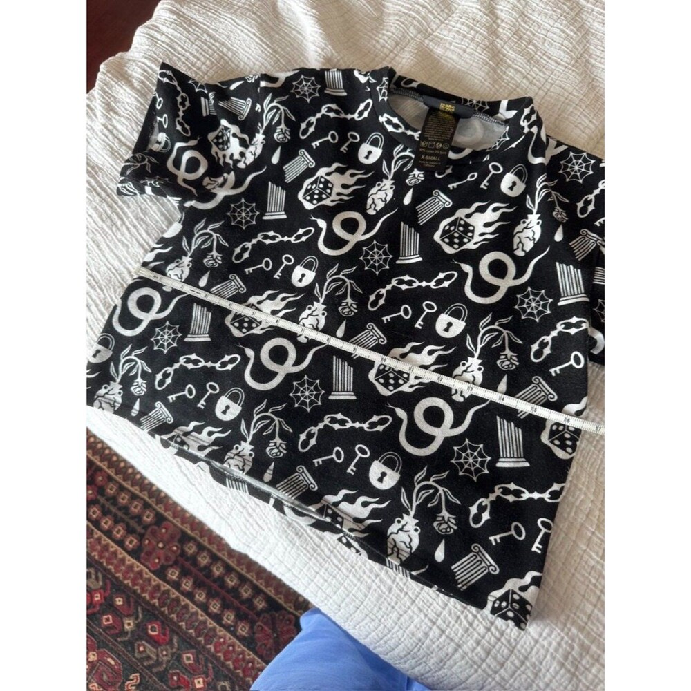 Nooworks Gothic Novelty Print Top Keys Chains Dice Cotton Sz XS - Picture 2 of 9